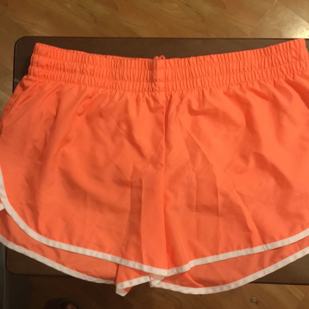 Coral running shorts with liner
